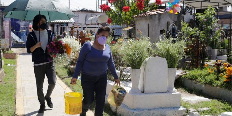 Despiden a “Lalito” víctima de la explosión de Xochimehuacan