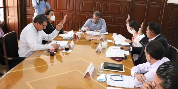 Aprueba Comisión de Gobernación reinstalación de mercados temporales en Puebla capital 