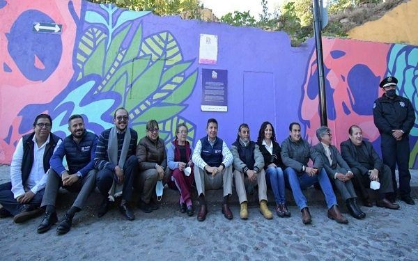 Restauran murales del Barrio de Xanenetla dentro del festival «Ciudad Mural Puebla 2021»