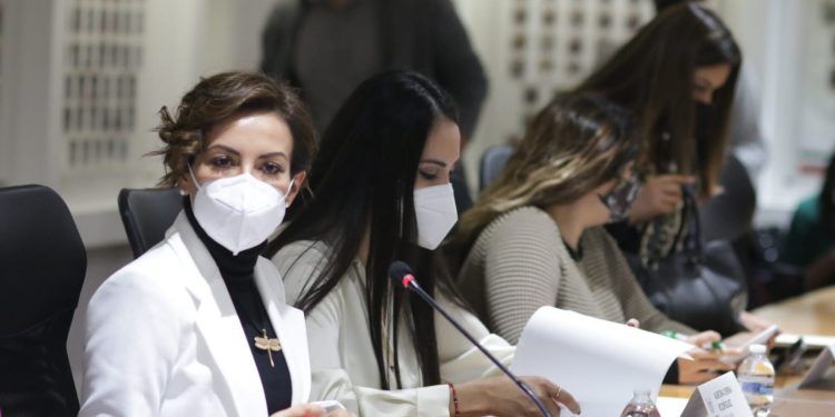 Congreso de Puebla se suma a campaña contra la violencia hacia la mujer