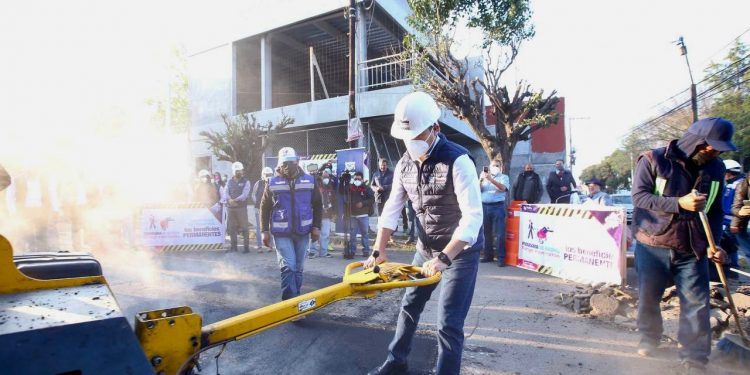 Inicia primera etapa de bacheo en Puebla capital con inversión de 31.7 mdp