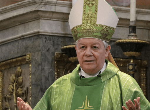 Recuerda arzobispo a víctimas de explosión