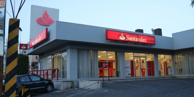 Ladrones despojan a cuentahabiente de un millón de pesos en Zavaleta
