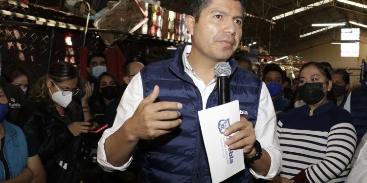 Acude Eduardo Rivera a Cámara de Diputados a gestionar más recursos