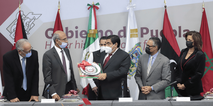 Propone Puebla agenda de vinculación con países árabes