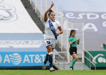 Llega a 100 juegos con el Club Puebla