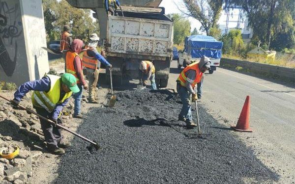 Inicia bacheo de la carretera federal a Tehuacán y autopista México-Puebla