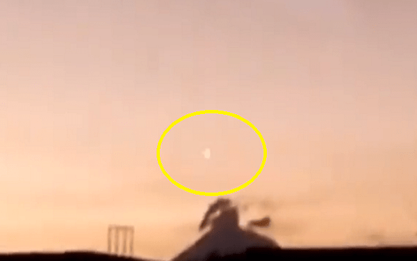 Captan un objeto brillante sobre el volcán Popocatépetl