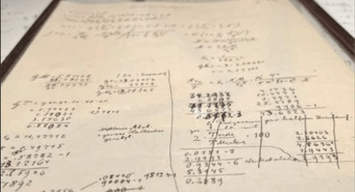 Venden borrador de la Teoría de la Relatividad de Einstein en 11.6 millones de euros