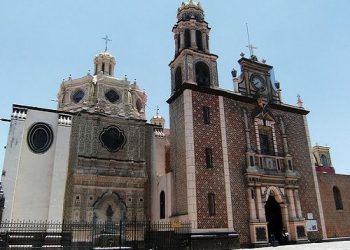 Sujetos roban y causan destrozos al interior de una iglesia de Texmelucan