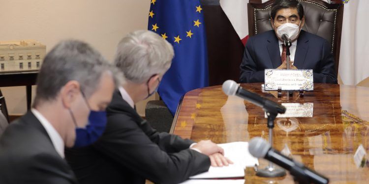 Reconoce embajador de UE acción proambiental de Puebla