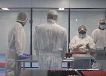 Laboratorio en México produce vacunas anticovid de AstraZeneca