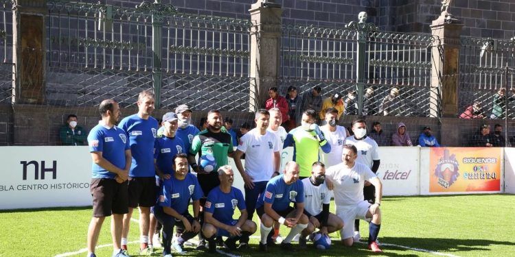 Inaugura Eduardo Rivera torneo «De la calle a la Cancha»