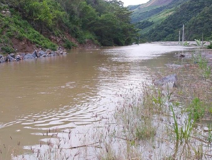 Reportan casas en riesgo después de desborde del río Utcubamba, en Amazonas