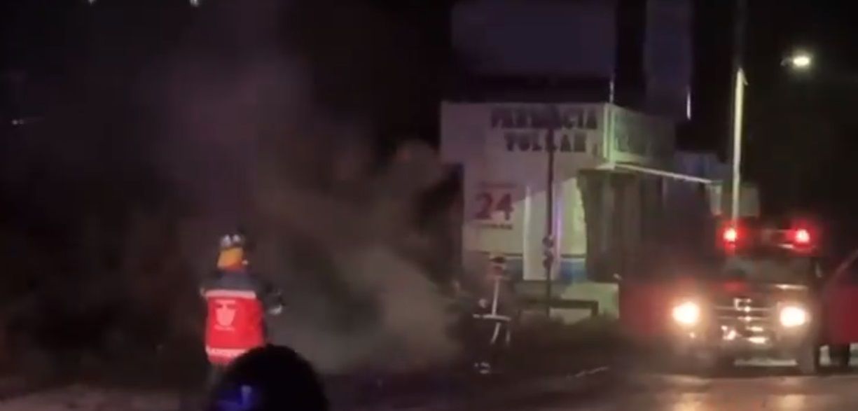 Reportan detonación de coches bomba frente a penal de Tula, Hidalgo