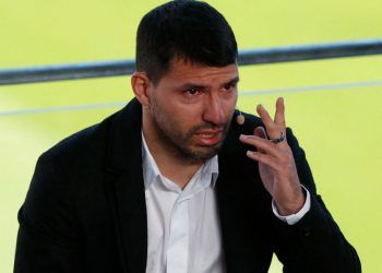 Sergio «Kun» Agüero dice adiós al futbol por problema cardíaco