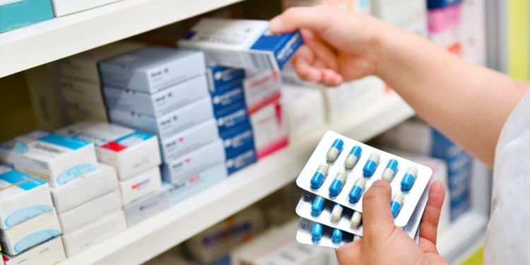 Cofepris alerta sobre falsificación de lotes de cinco medicamentos