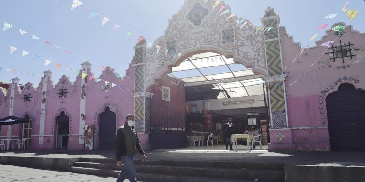 Obras de remodelación del mercado de El Alto inician el próximo lunes