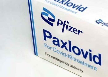 Paxlovid, la pastilla anti COVID de Pfizer, podría usarse en Europa en caso de emergencia