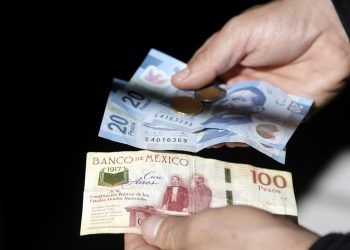 Caen 10% sueldos promedio