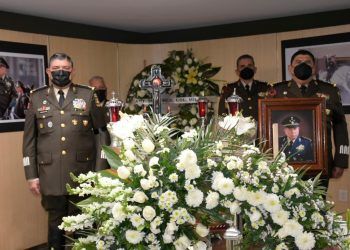 Despiden con honores al general Mario Ayón Rodríguez 