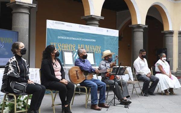 Reconoce Cultura a tres poblanos como “Tesoros Humanos Vivos”