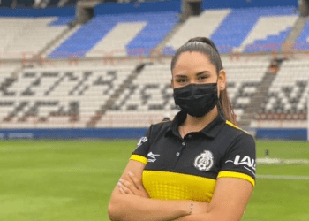 Ana Cristina, única árbitra poblana en el futbol mexicano
