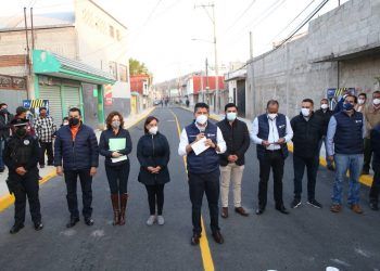 Entrega Eduardo Rivera Pérez primera obra del programa «1000 Calles»