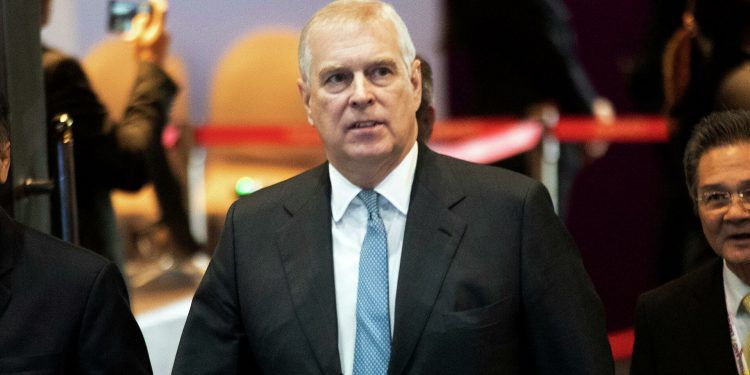 Príncipe Andrés, hijo de Isabel II, renuncia a cargos honoríficos por agresión sexual en EU