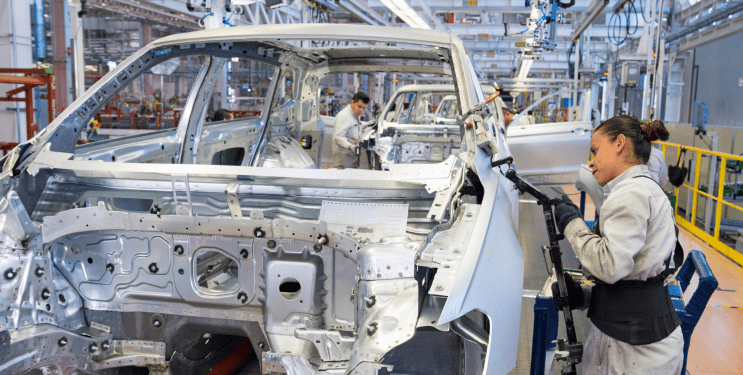 Fue el 2021 un año de altibajos para la industria automotriz