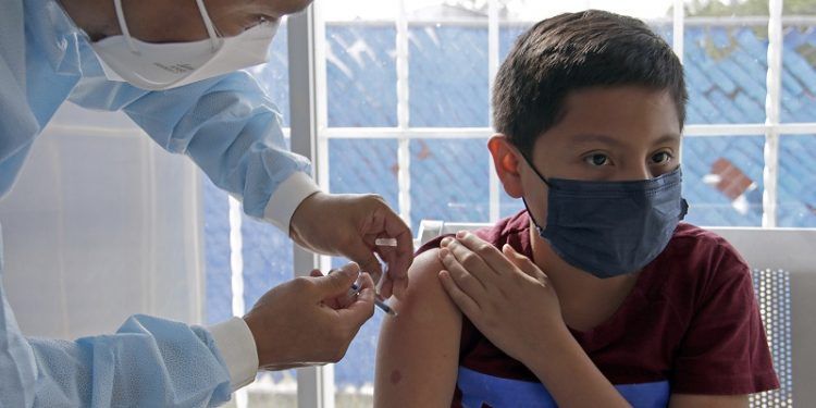 Pese a contagios, mantienen clases presenciales en Puebla