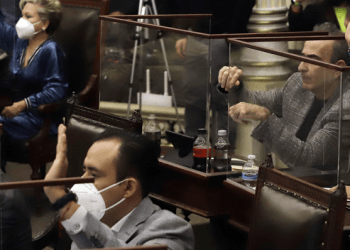 Piden hacer pruebas antiCOVID a diputados