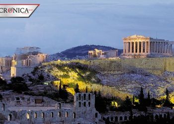 Policía de Grecia busca a sujetos que grabaron escena para adultos en la Acrópolis