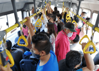 Temen usuarios contagiarse en transporte público