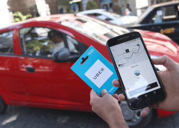 Defiende gobierno de Barbosa Huerta a usuarios de taxis