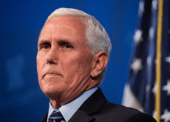 Pence ataca a Trump en público por primera vez: “Yo no podía anular la elección”