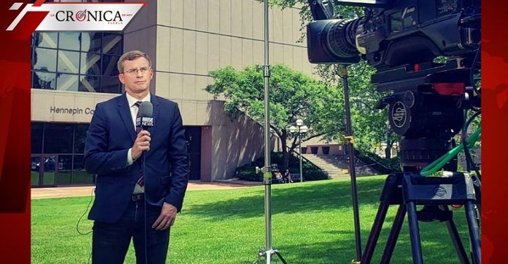 Periodista Philip Crowther cubre conflicto entre Ucrania y Rusia en 6 idiomas