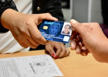 Inicia BUAP entrega de 56 mil credenciales a estudiantes de matrícula 2020 y 2021