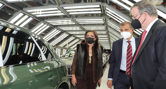 Recorre canciller Audi; destacan electromovilidad