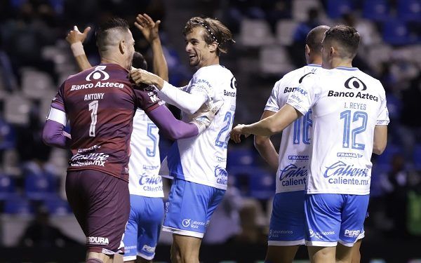 Con un golazo, rescata Puebla empate ante Atlas