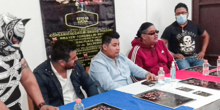 Surge en Puebla nueva empresa de Lucha Libre