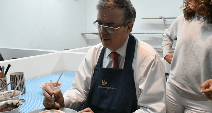 Un presidenciable (Ebrard) se placea (de nuevo) en Puebla