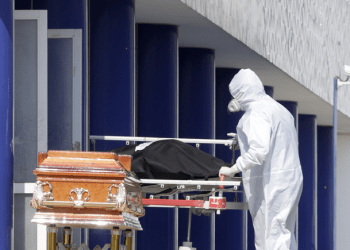 Fue repatriado un cuerpo al día desde Estados Unidos