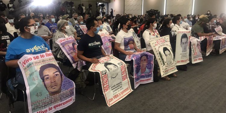 Nuevo informe del caso Ayotzinapa sitúa a Fuerzas Armadas en el punto de mira