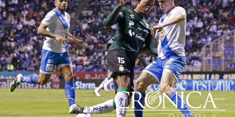 Se le esfuma la victoria al Puebla frente a Santos