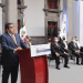 Urge gobernador separar justicia de negocios y política