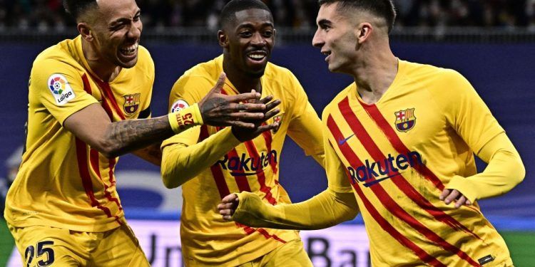 Barcelona golea 4-0 al Real Madrid en el Bernabéu