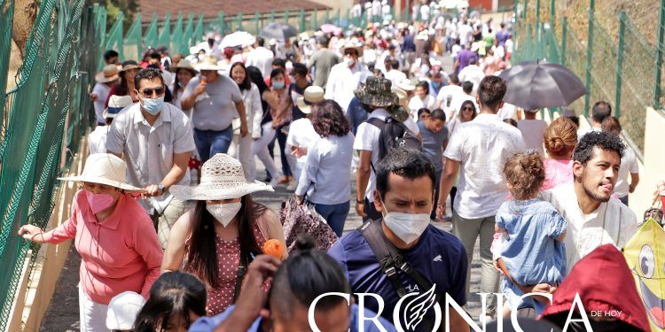 Más de 10 mil visitantes llegan a cargar energía a Cholula