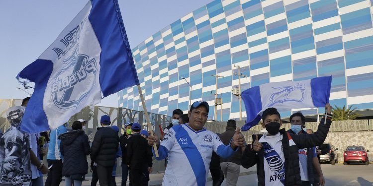 Reforzar la seguridad del estadio Cuauhtémoc para evitar hechos violentos: Barbosa