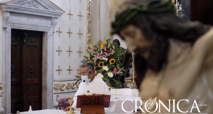 Acuden con devoción al señor de los trabajos